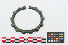 Foto von Bronzebuckelarmreif (NHMW-PRAE-024959)